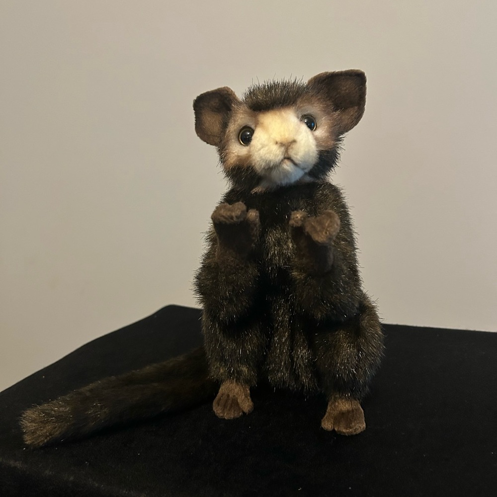 HANSA Creation Aye Aye Lemur Soft 9” Plush Toy Head Rotates– 13”tail REALISTIC